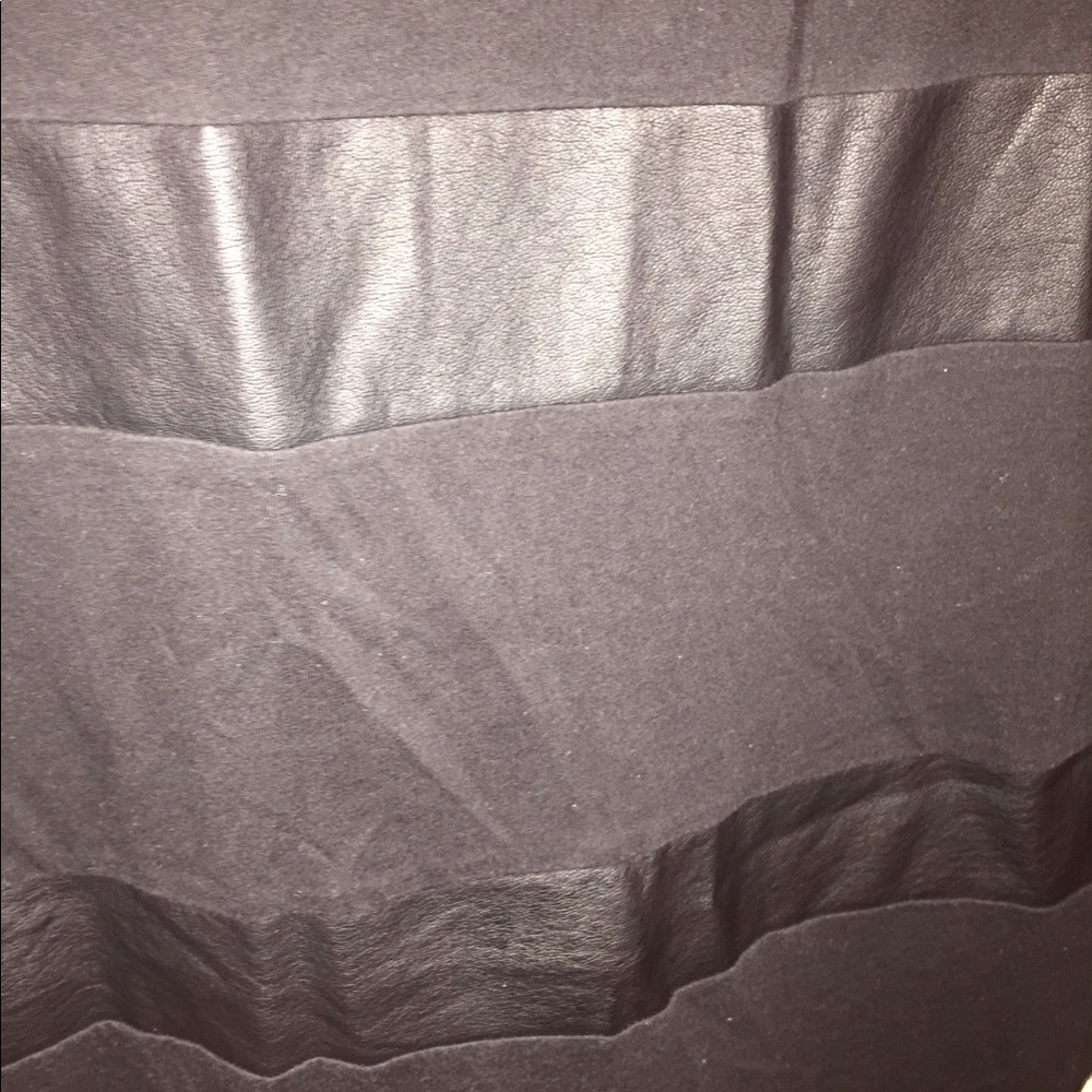 H&M Tee - Picture 3 of 4